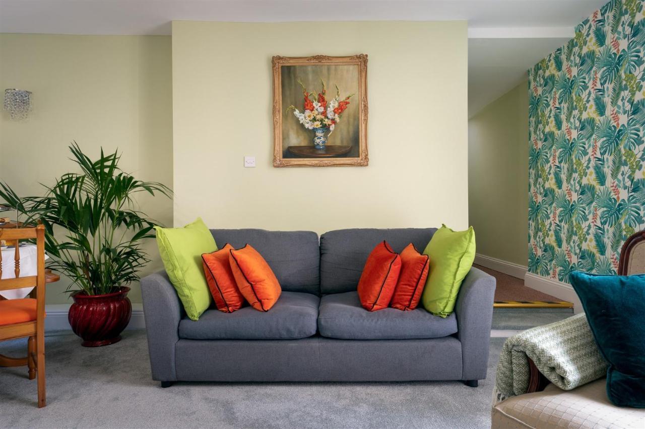 Palm Grove Apartments 토키 외부 사진